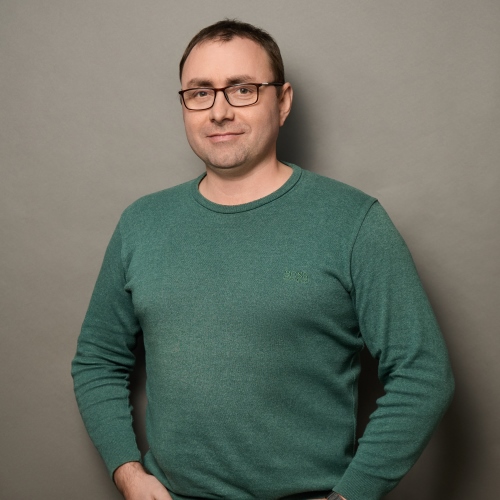 Денис Маслов